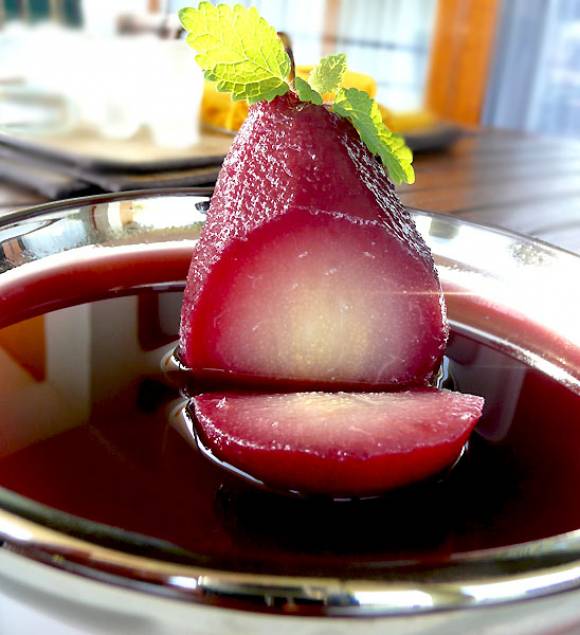 Груши в вине – вкусный десерт к посту