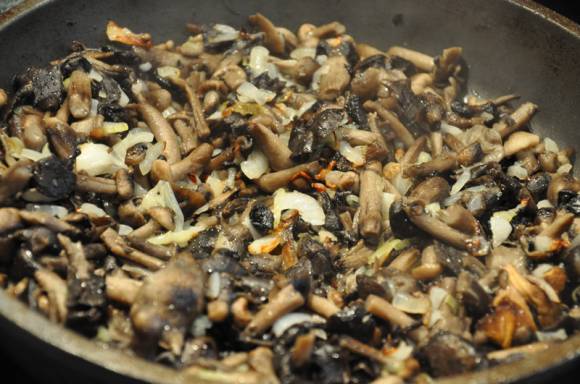 Как приготовить грибы жареные?