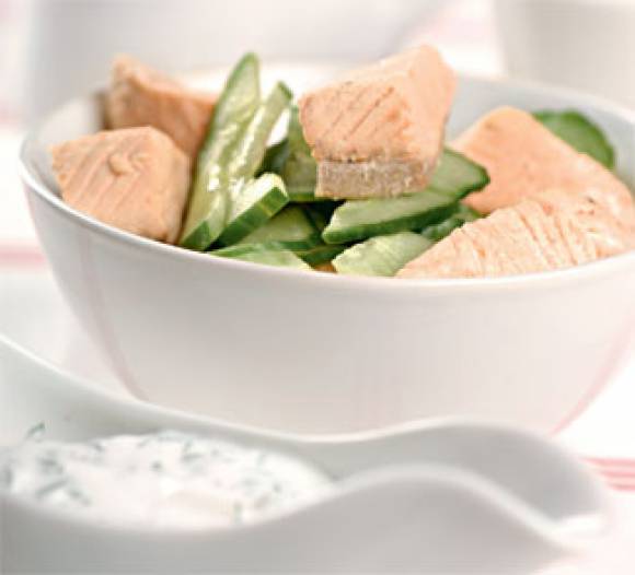 Пасхальный салат «Медовый вкус» с лососем