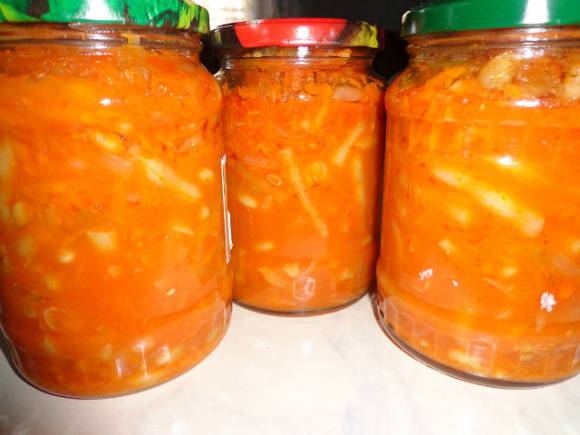 Спаржевая фасоль в томатном соусе