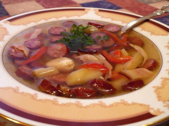 Суп с сосисками: простой рецепт