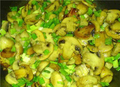  жареная картошка с консервированными грибами