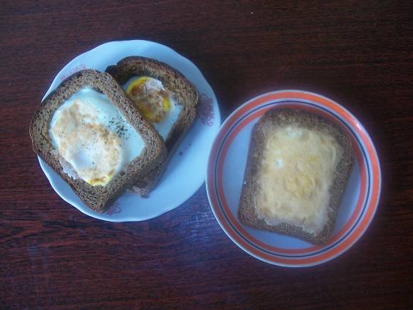 Горячие бутерброды с яйцом. Вариант 2