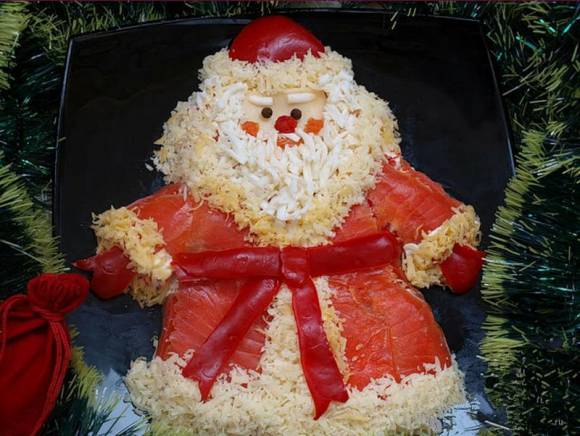 Новогодний салат «Дедушка Мороз»