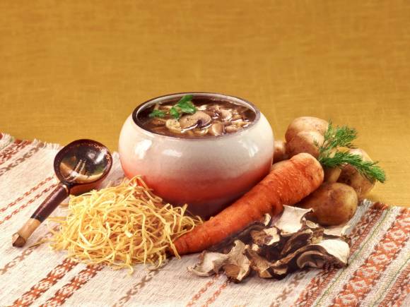 Постный суп с грибами по-русски